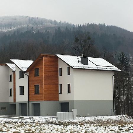 Apartamenty Nad Potoczkiem 우스트론 외부 사진