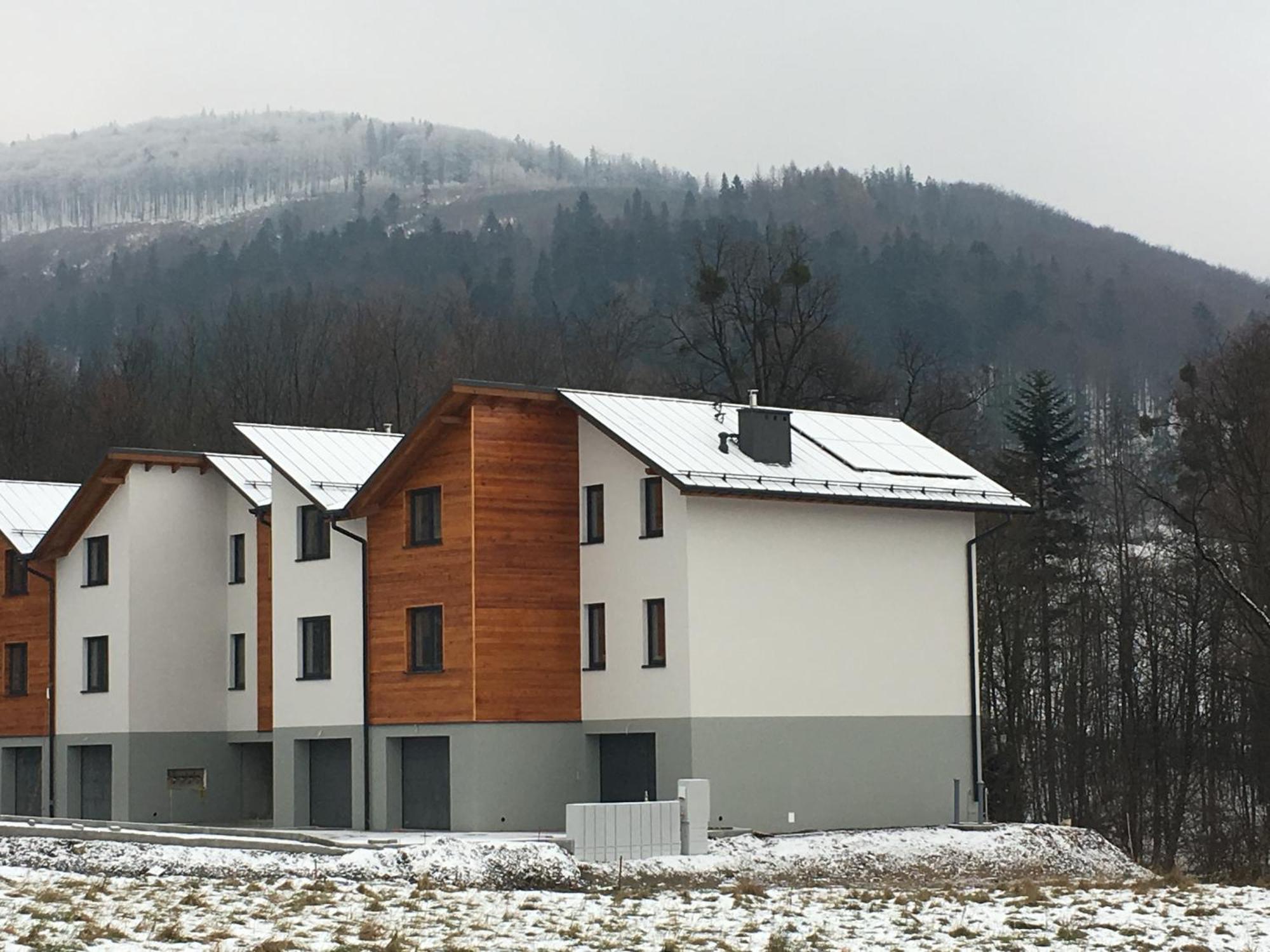 Apartamenty Nad Potoczkiem 우스트론 외부 사진